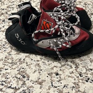 5.10 “ Dragon” climbing shoes